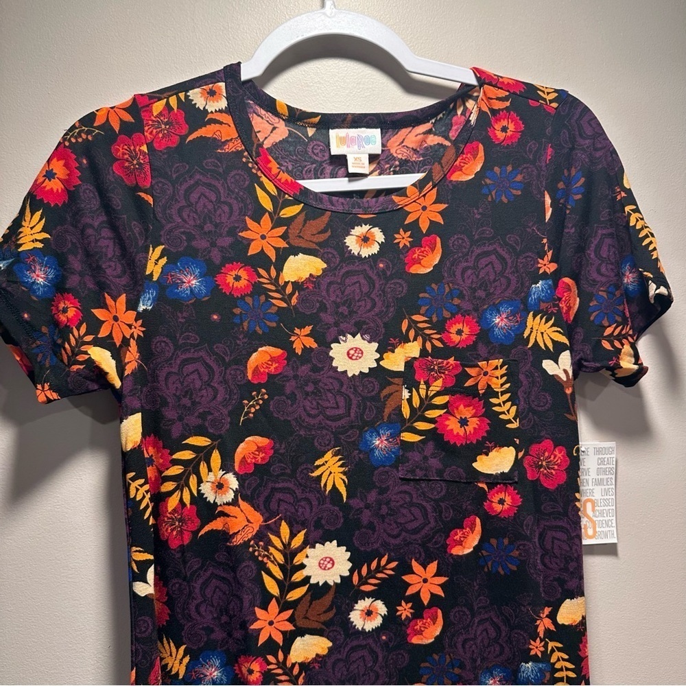 LulaRoe Carly Swing Dress with Front Pocket Loose & Relaxed Fit Stretchy XS 2-4 - Picture 4 of 13